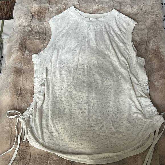 Side-Cinch Tank - Picture 6 of 10